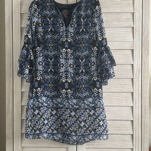 Vince Camuto Black and Brown Label